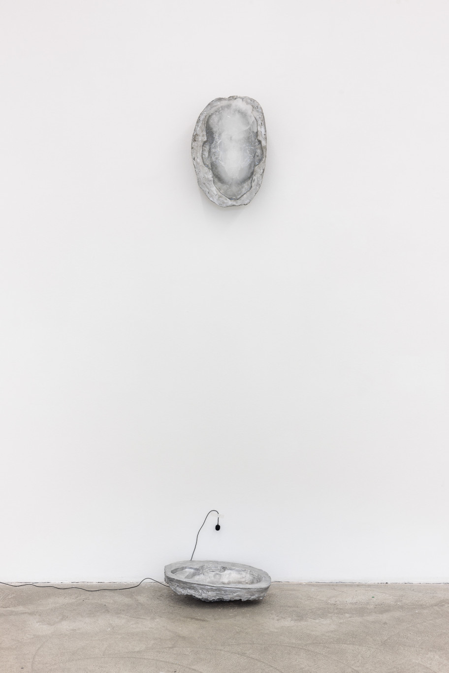 Tania Pérez Córdova Thinking, 2023 aluminium, melting ice; live transmission of the sound of the melting sculpture, microphone, cable, mixer, speakers each cast 42 x 29 x 11 cm, overall dimensions 175 x 40 x 30 cm 