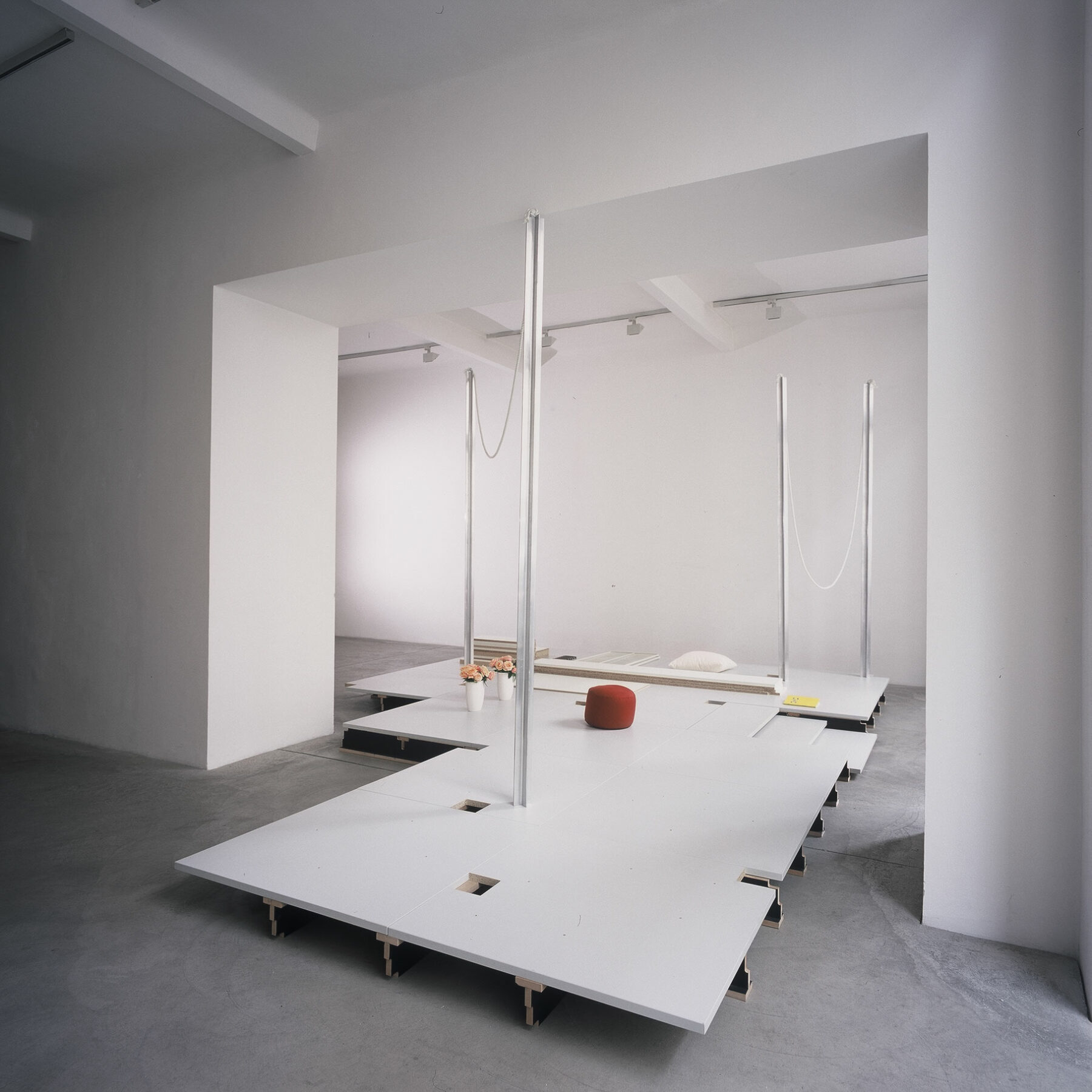 Exhibition view, Galerie Martin Janda, 2003